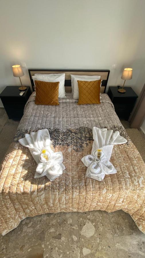 Patras Golden Suite Kültér fotó