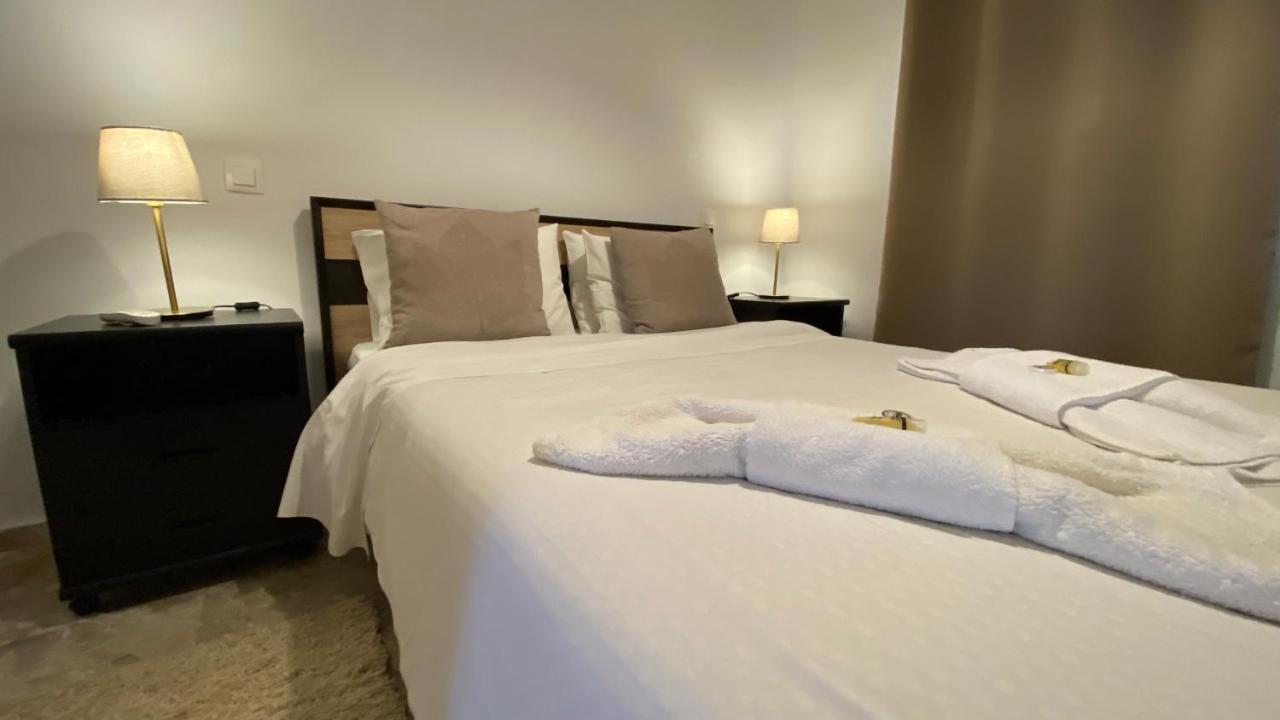 Patras Golden Suite Kültér fotó