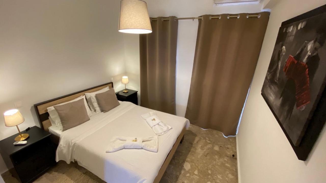 Patras Golden Suite Kültér fotó