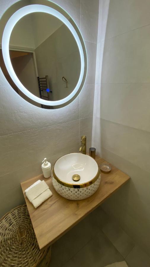 Patras Golden Suite Kültér fotó