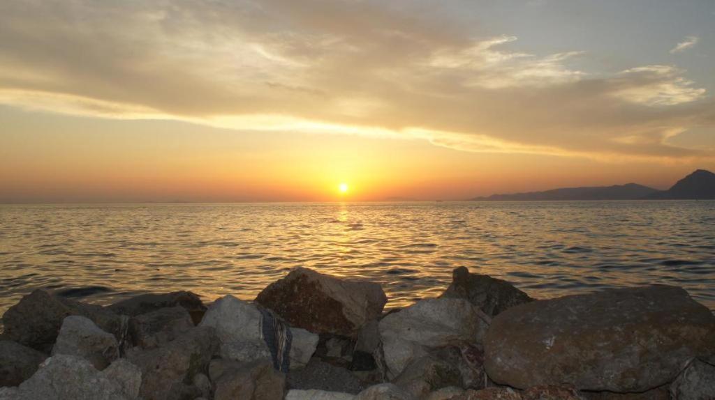 Patras Golden Suite Kültér fotó