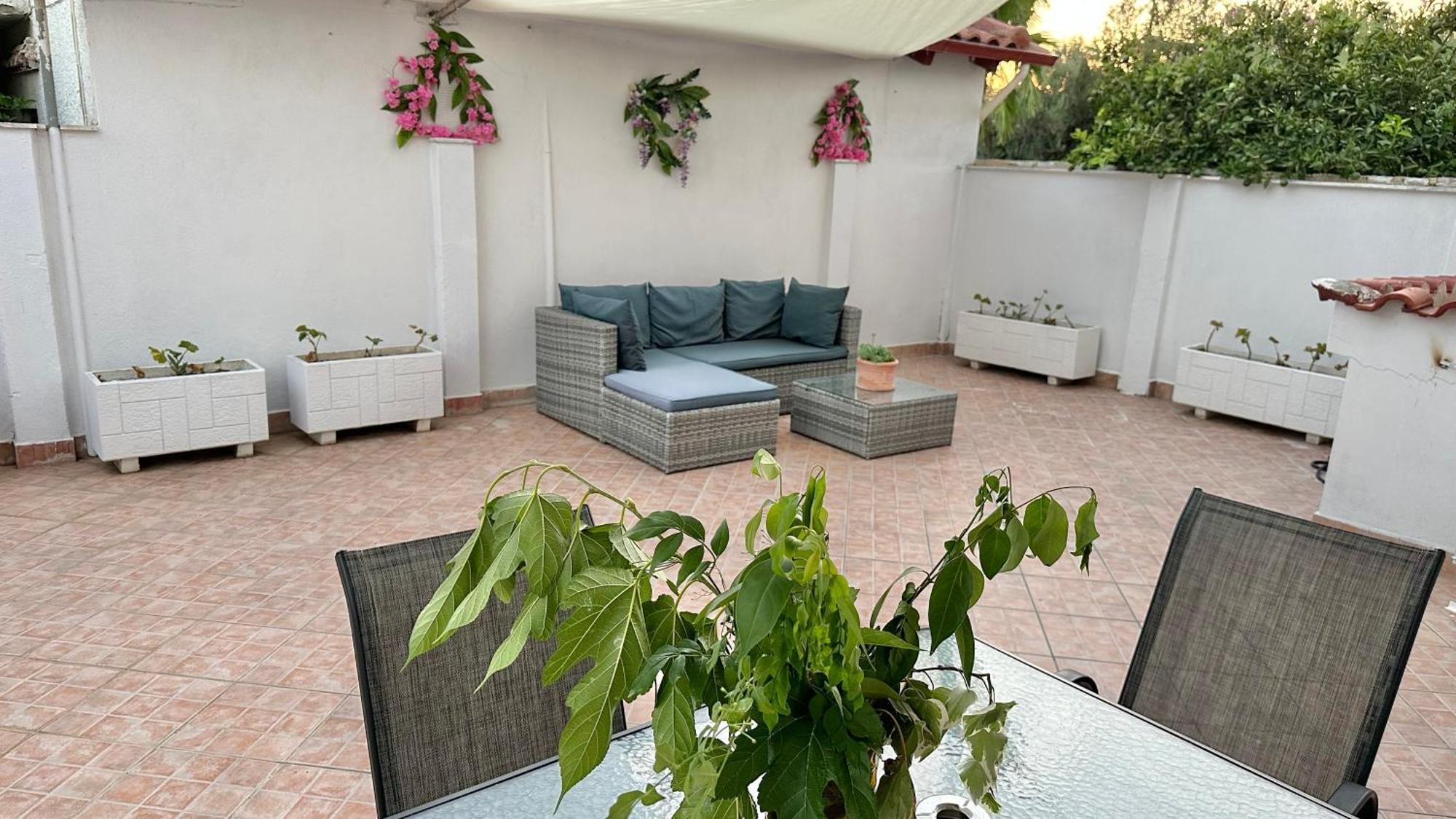 Patras Golden Suite Kültér fotó